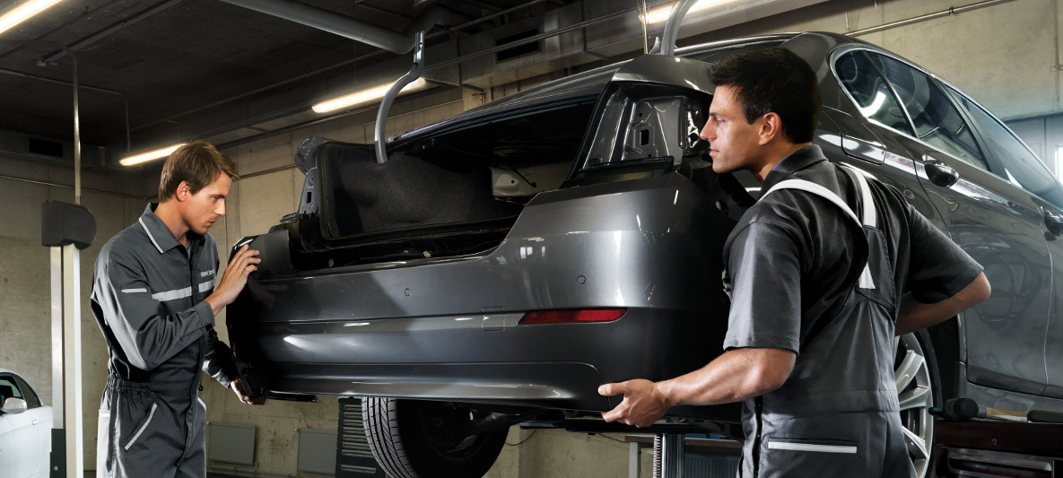 Une approche active à la sécurité passive : les travaux de carrosserie BMW Une approche active à la sécurité passive : les travaux de carrosserie BMW